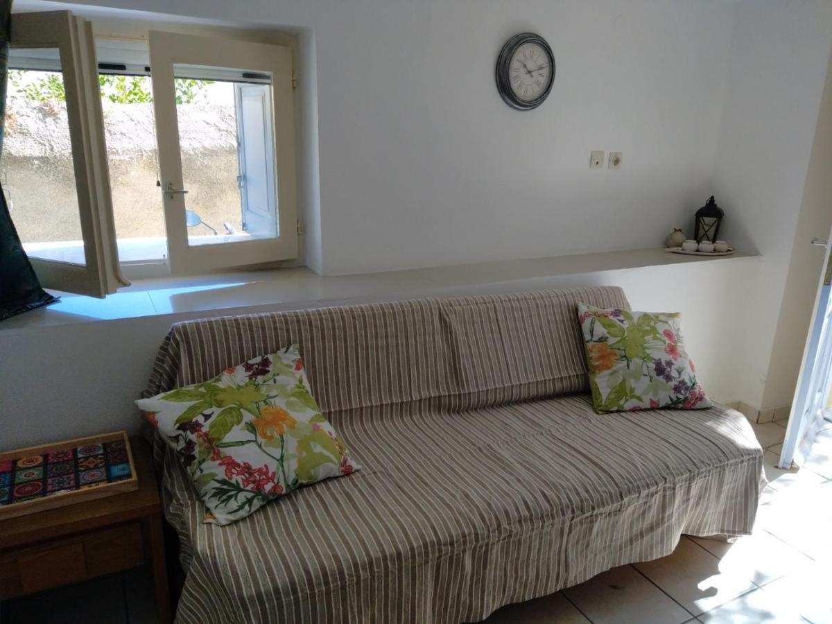 Artemis Ermoupoli Centre Appartement Pour Petit Budget Backpackers Eksteriør billede