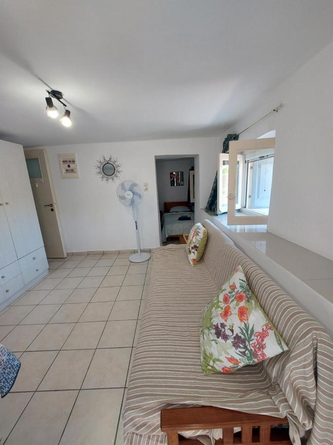 Artemis Ermoupoli Centre Appartement Pour Petit Budget Backpackers Eksteriør billede